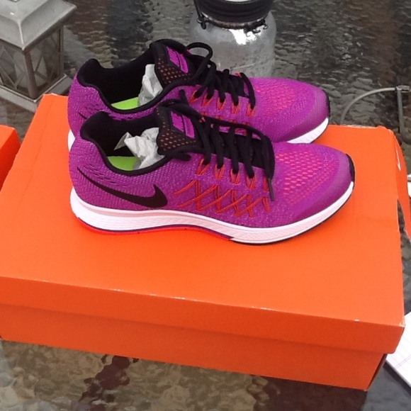 girls nike pegasus